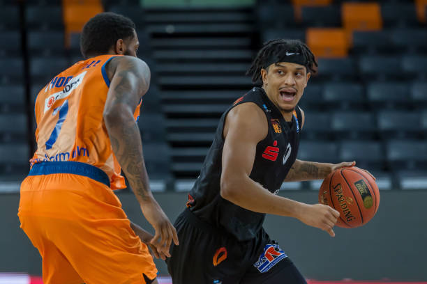 是本赛季备 是本赛季备