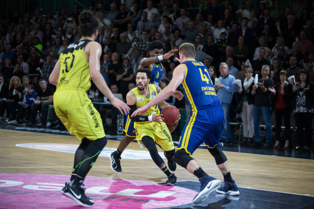 由此成为了 由此成为了